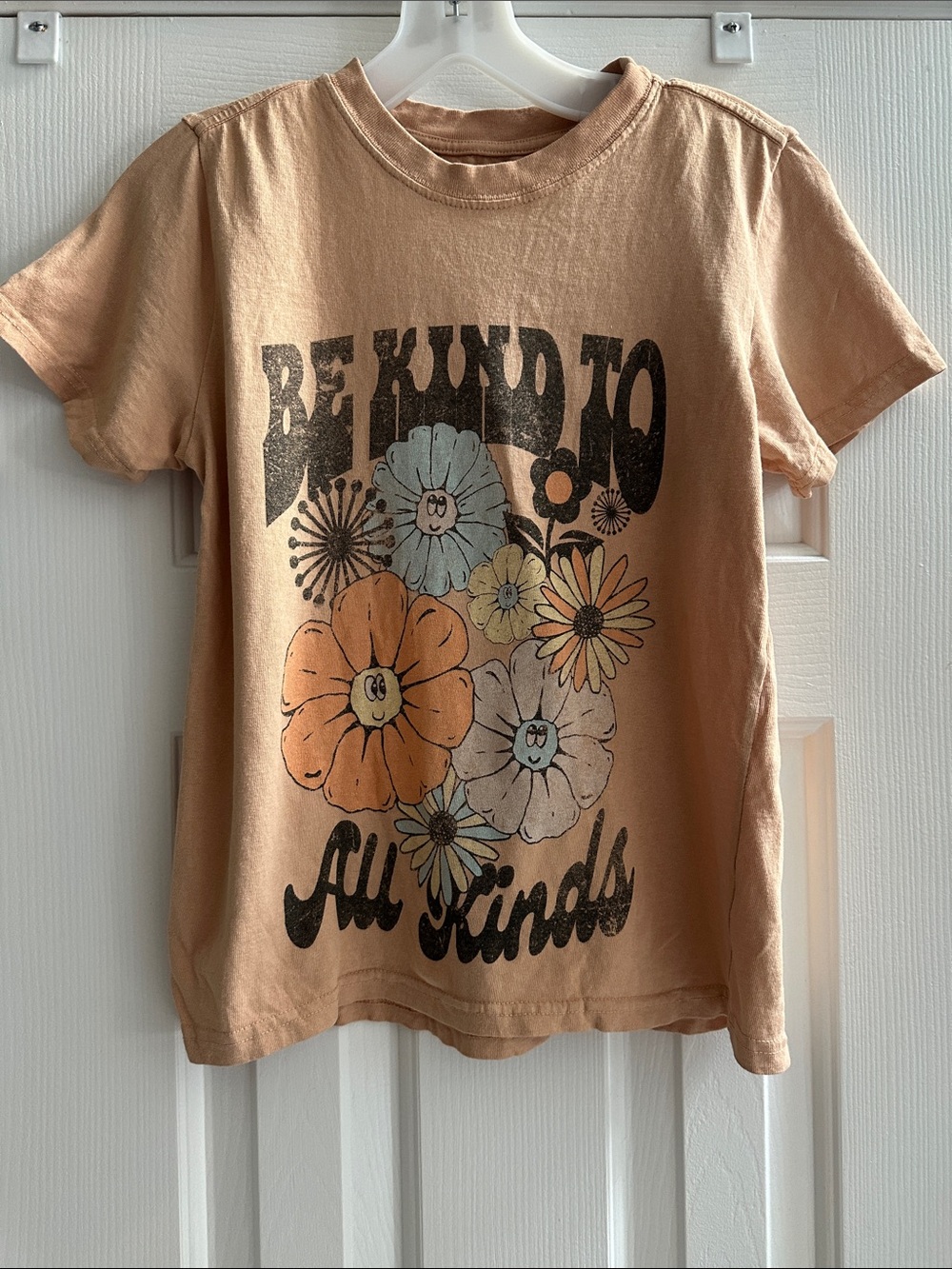 Full Tilt Be Kind Graphic Tee Peach Floral Hippie Women’s Small Retro Boho